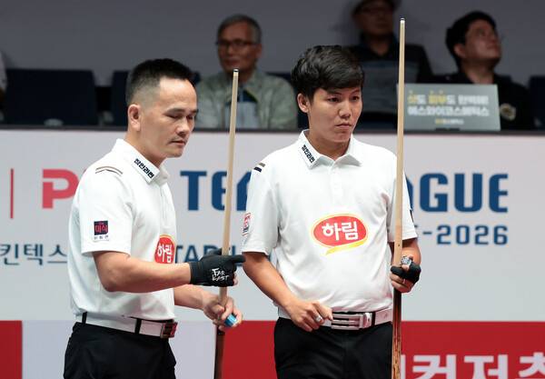프로당구 10구단 하림의 베트남 듀오 쩐득민(왼쪽)과 응우옌프엉린. PBA 제공