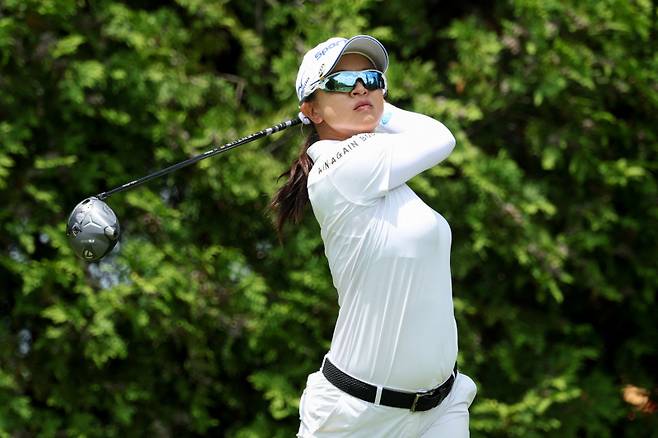 <yonhap photo-0430=""> MIDLAND, MICHIGAN - JUNE 29: Sei Young Kim of South Korea hits a tee shot on the sixth hole during the final round of the Dow Championship 2025 at Midland Country Club on June 29, 2025 in Midland, Michigan. David Berding/Getty Images/AFP (Photo by David Berding / GETTY IMAGES NORTH AMERICA / Getty Images via AFP)/2025-06-30 04:46:47/ <저작권자 ⓒ 1980-2025 ㈜연합뉴스. 무단 전재 재배포 금지, AI 학습 및 활용 금지></yonhap>