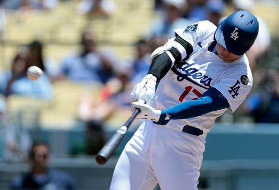 오타니 쇼헤이가 24일(한국시간) 미네소타전에서 37호 홈런을 터트렸다. [AFP=연합뉴스]