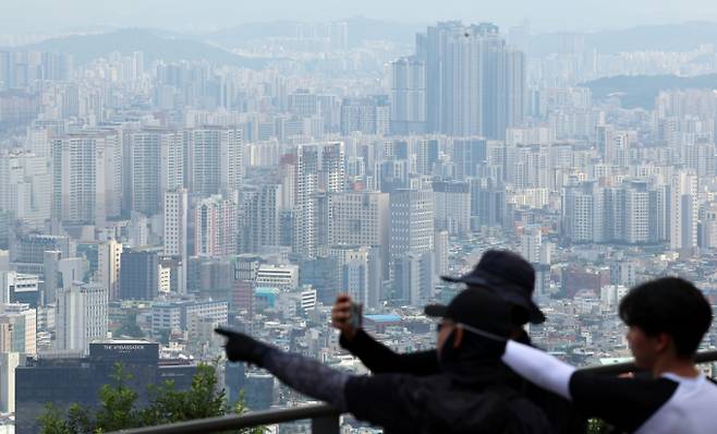 사진은 서울 남산에서 바라본 서울 아파트 모습. /사진=뉴스1