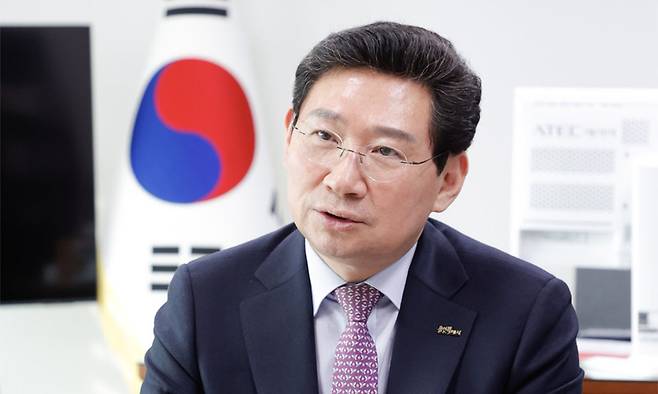 이상일 경기 용인시장이 24일 세계일보 인터뷰에서 시정 현안과 미래 비전에 대해 설명하고 있다. 용인시 제공