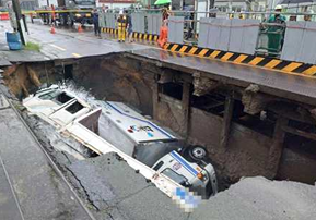 지난해 9월 발생한 부산 사상-하단 지하철 공사 구간 땅꺼짐 사고 현장.부산시제공