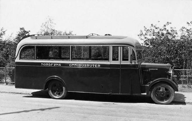 엘리어슨이 마차 다음으로 제작한 버스. 엘리어슨 홈페이지