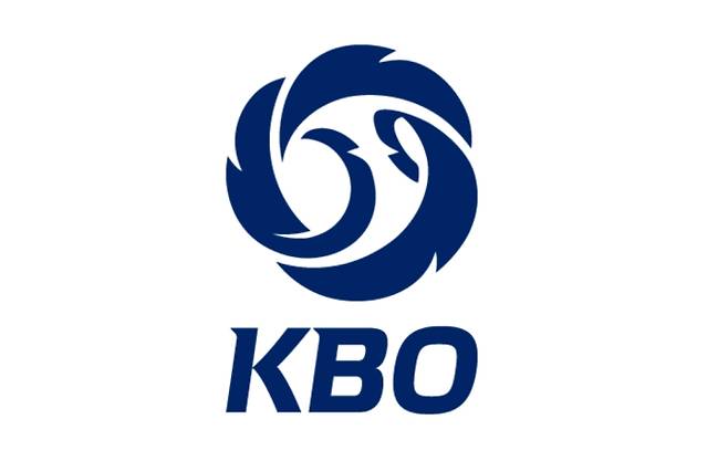 KBO리그 프로야구 경기는 전국 5개 구장에서 흥미로운 대진을 펼친다. 잠실에서는 라이벌 LG와 두산이 각각 임찬규와 곽빈을 내세워 맞붙는다. 사직에서는 KIA 이의리와 롯데 이민석이 가을야구를 향한 중요한 길목에서 만난다. 대전에서는 SSG 김광현과 한화 류현진의 레전드 좌완 맞대결이 성사되어 팬들의 관심이 집중된다. 창원에서는 키움 알칸타라와 NC 신민혁이, 수원에서는 삼성 후라도와 KT 소형준이 각 팀의 승리를 위해 선발 등판한다.
