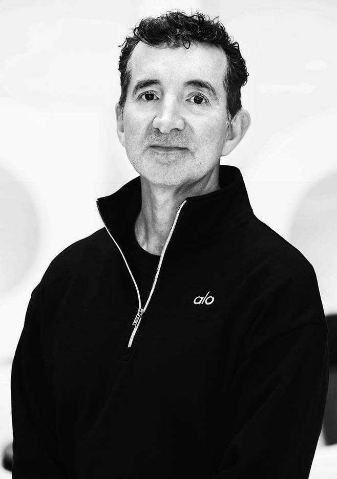“미국 톱스타들의 옷장을 바꿨다”는 평가를 받는‘알로’의 공동 창업자 겸 CEO 마르코 드조지. 그는 이번 알로 도산 플래그십 스토어 오픈을 기념해 한국을 찾아 국내 처음으로 인터뷰에 나섰다.  /알로