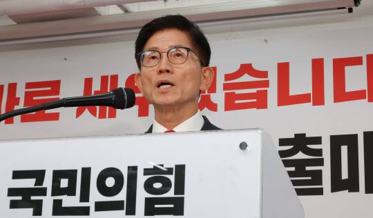 국민의힘 김문수 전 대선후보가 20일 서울 여의도 당사에서 당 대표 출마선언을 하고 있다. 연합뉴스