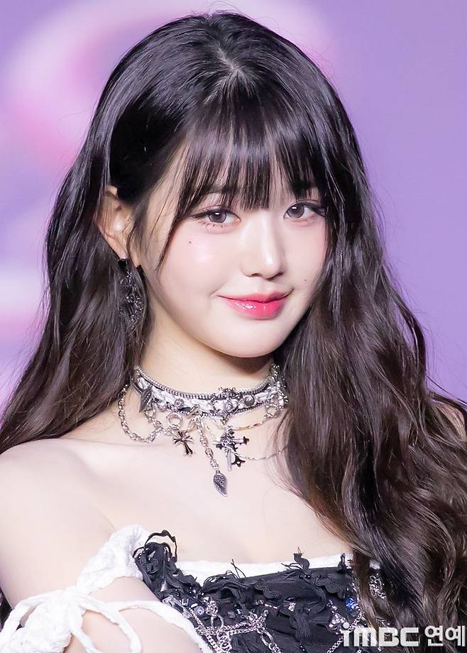 11.jpg 오늘자 SBS 가요대전 썸머 블루카펫 아이브 장원영