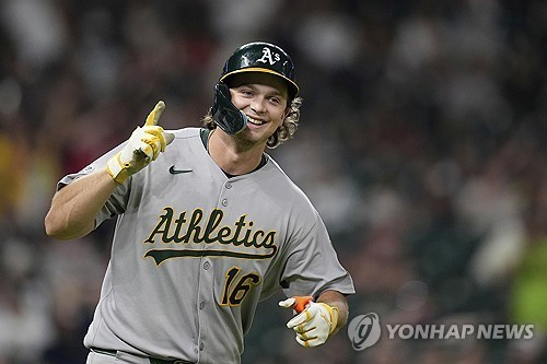 신인 최초로 한 경기 4홈런을 날린 닉 커츠. 사진[AP=연합뉴스]