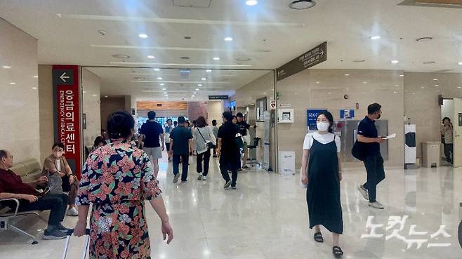 지난 24일 찾은 서울 시내 한 대학병원 로비. 김다연 인턴기자