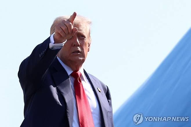 스코틀랜드로 출발하는 트럼프 미국 대통령 [로이터 연합뉴스 자료사진. 재판매 및 DB 금지]