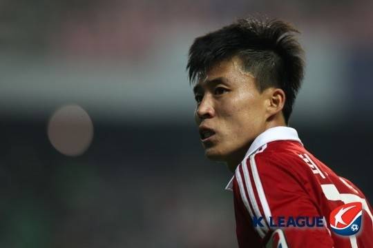 2015년 부산 아이파크 선수 시절의 최광희 감독. 제공 | 한국프로축구연맹