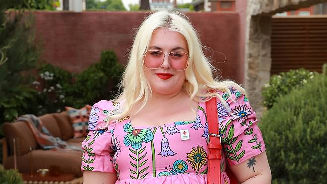 펠리시티 헤이워드는 2011년부터 모델 활동을 해왔다