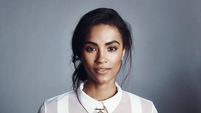 시네이드 보벨은 5년 전 보그에 AI가 모델을 대체할 가능성에 대해 기고한 바 있다