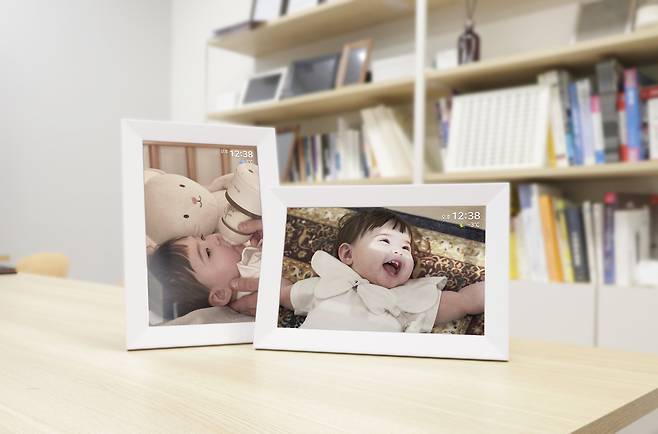 템스의 ‘아기 전용 전자앨범’.
