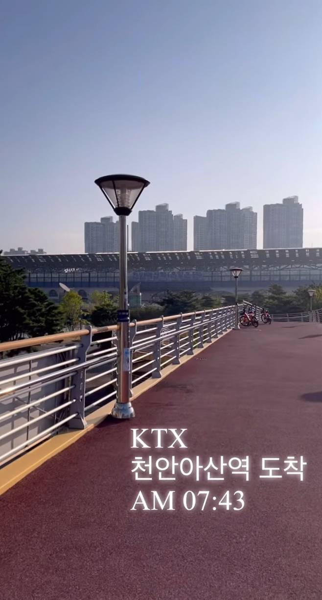 Screenshot_20231005_194028_Instagram.jpg 매일매일 아침 일찍 일어나 천안아산에서 서울까지 출근하는 사람 ㄷㄷㄷ.......JPG 매일매일 아침 일찍 일어나 천안아산에서 서울까지 출근하는 사람 ㄷㄷㄷ.......JPG