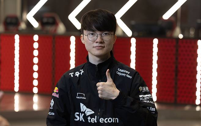 페이커가 T1과 4년 재계약을 체결했다. [중앙포토]