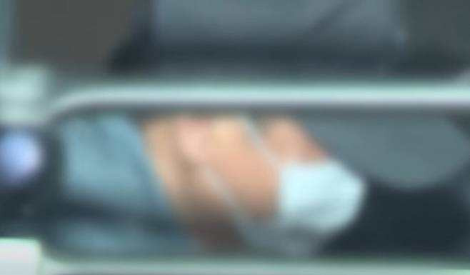 인천 송도 사제총기 살인 사건 당시 경찰이 피해자 가족에게 총 든 시아버지를 설득해 남편을 밖으로 내보내라고 요구했다는 의혹이 제기됐다. 이에 대해 경찰 측은 "사실과 다르다"고 해명했다./사진=YTN