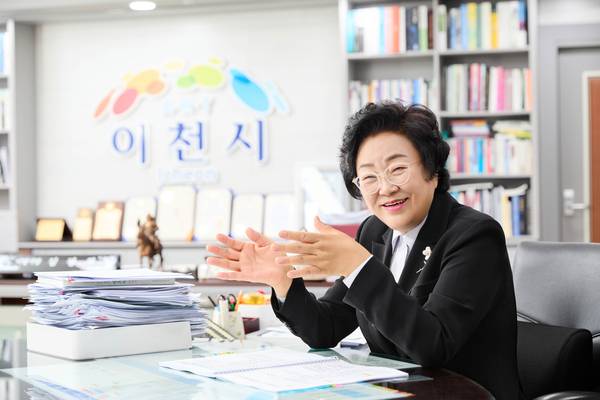 김경희 이천시장은 “미래 먹거리를 책임질 첨단산업 기반을 다져 이천의 새로운 30년, 새로운 100년을 향해 담대하게 나아가겠다”고 말했다. /이천시 제공