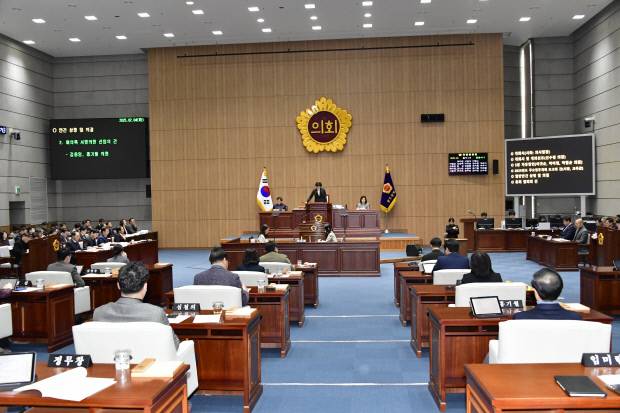 광주시의회 의정활동 모습. <광주시의회 제공>