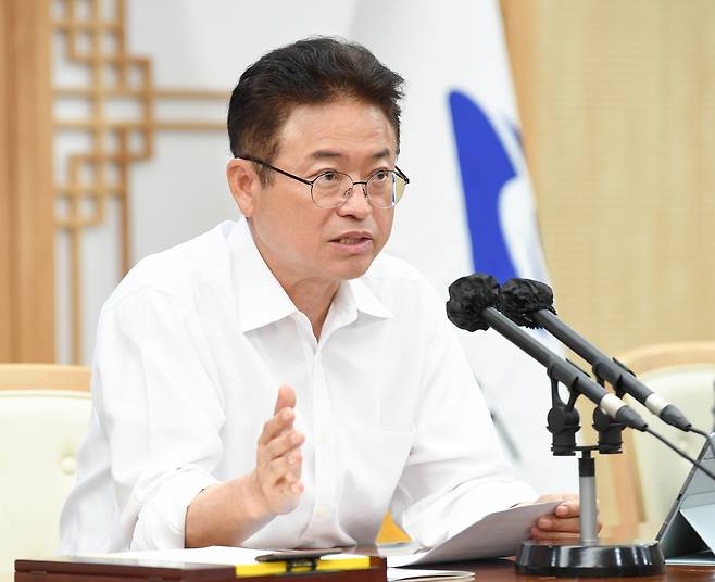 언론사 행사 보조금 지원 의혹을 받고 있는 이철우 경북도지사./경북도 제공