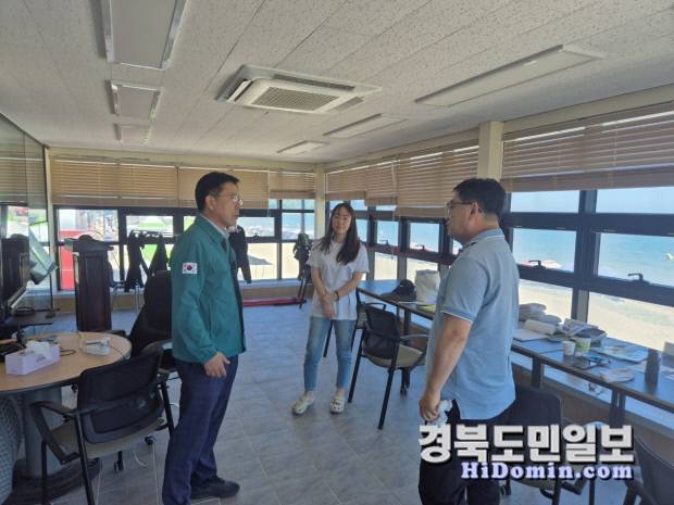 포항시 북구청은 28일 본격적인 여름 휴가철을 맞아 관내 해수욕장의 쾌적한 이용 환경 조성과 안전사고 예방을 위해 시설 및 환경 점검에 나섰다.