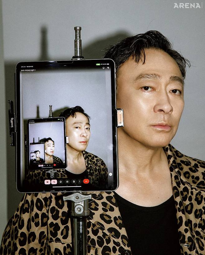 레오퍼드 재킷 아스페시, 이너 톱 돌체앤가바나 제품.