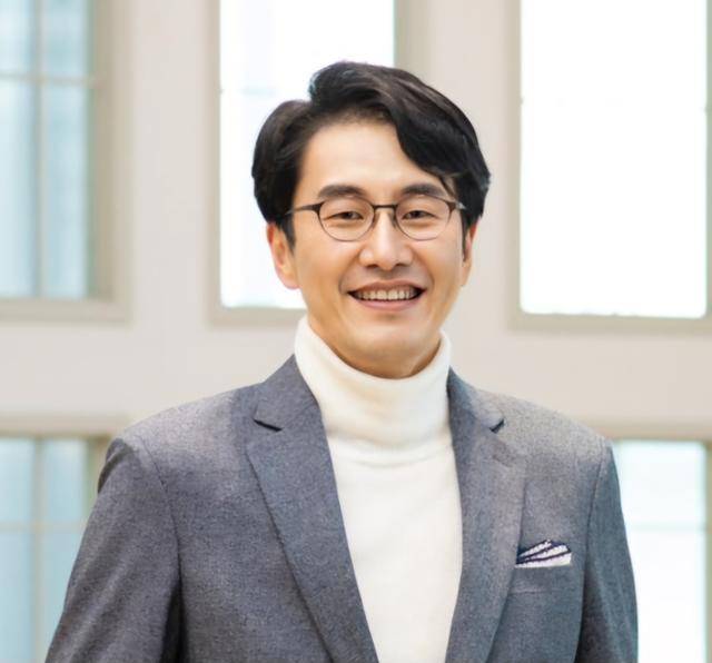 최근 김재원 아나운서는 본지와의 인터뷰를 통해 12년간 맡았던 '아침마당'을 떠나는 소회 등을 전했다. KBS 김재원 아나운서는 최근 12년 동안 맡은 '아침마당'에서 하차를 결정했다. 본인 제공