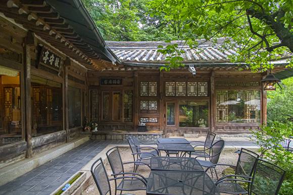 경기도 성남시 '전통 찻집 '새소리 물소리' 전경. [사진=경기관광공사]