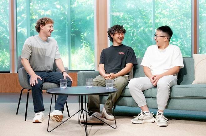 (왼쪽부터) 마크 저커버그 CEO, 알렉산더 왕, 자오셩자 / 사진=저커버그 스레드 계정