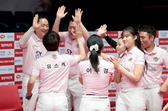 에스와이가 첫 세트 퍼펙트큐 승리를 앞세워 휴온스를 제압하고 2연승을 기록했다.  4승째를 거둔 에스와이는 상위권 도약 발판을 마련했다. (사진=PBA)