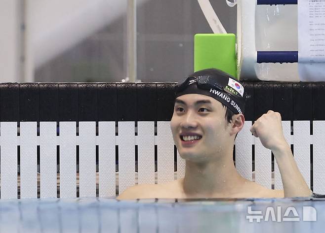 [진천=뉴시스] 김근수 기자 = 수영 국가대표 황선우가 지난 8일 충북 진천선수촌 수영센터에서 훈련을 하고 있다. 2025.07.08. ks@newsis.com