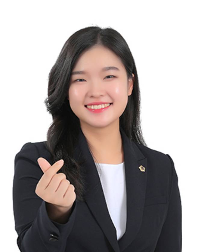 ▲ '성남시 외국인주민 및 다문화가족 지원 조례 일부개정조례안'을 반대한 김보미 성남시의원. /사진제공=성남시의회