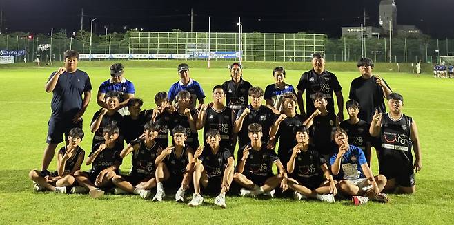 지난 23일 제36회 대통령기 전국 종별 럭비 선수권대회 중등부서 창단 첫 우승을 달성한 시흥G스포츠 선수단. 사진=시흥G스포츠
