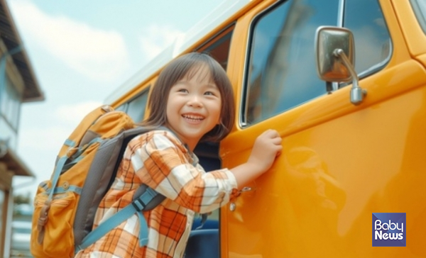 '2025년 하반기 만 5세 단계적 무상교육·보육 실현을 위한 목적예비비 지출안'이 29일 국무회의에서 의결되자, 한국어린이집총연합회(회장 김경숙, 이하 한어총)는 이날 만 5세 어린이집에 기타 필요경비로 월 7만 원이 지원되기로 확정된 데 대해 환영의 뜻을 밝혔다. ⓒ베이비뉴스