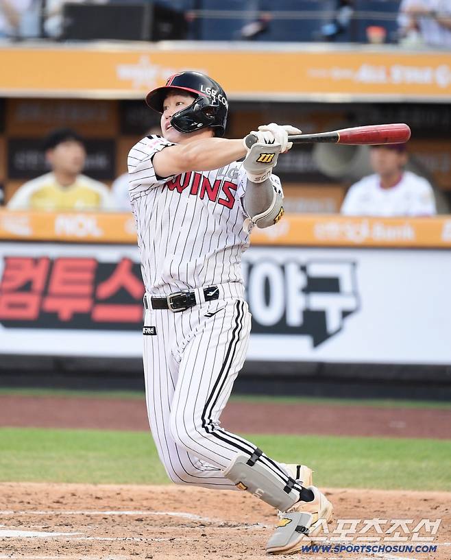 11일 대전 한화생명볼파크에서 열린 2025 KBO 퓨처스리그 올스타전, 타격하고 있는 LG 손용준. 대전=송정헌 기자songs@sportschosun.com/2025.07.11/