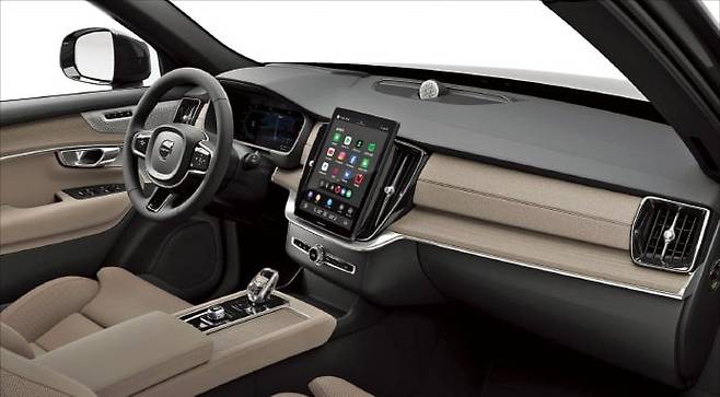 볼보의 첨단 UX 등이 적용된 볼보 XC90 인테리어. /볼보자동차코리아 제공