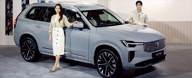 볼보 플래그십 SUV ‘XC90’.