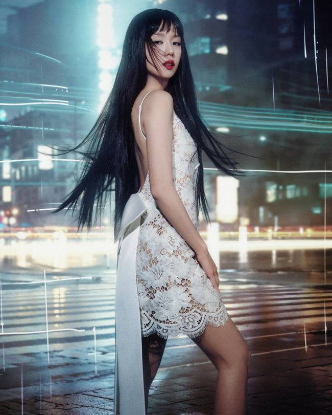 셀프 포트레이트 제공