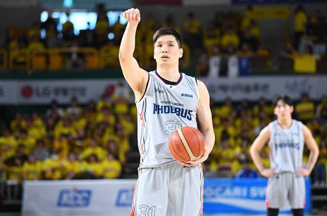 현대모비스 시절의 장재석. /사진=KBL 제공