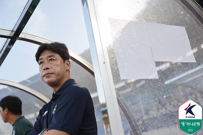 배성재 충남아산 감독. /사진=한국프로축구연맹 제공