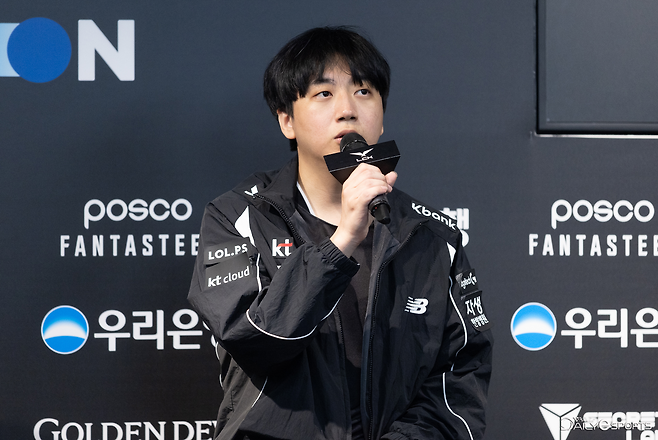 kt 롤스터 '스코어' 고동빈 감독