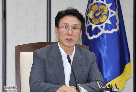 김민석 국무총리가 30일 정부세종청사 총리실 영상회의실에서 열린 국정현안관계장관회의를 주재하고 있다. 〈사진=연합뉴스〉