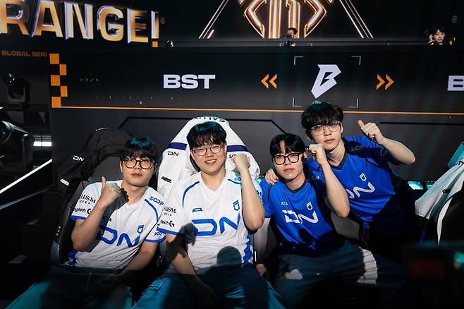 세계 정상에 도전하는 한국 최강 DN프릭스. 베트남 팀 교전력을 견뎌야 우승도 보인다. 사진 | 크래프톤