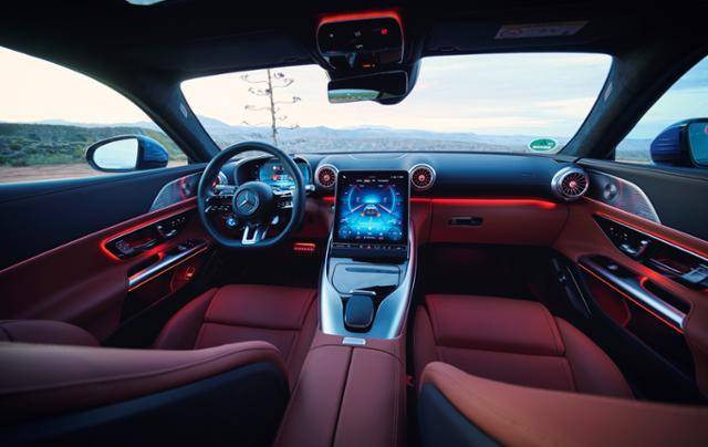 더 뉴 메르세데스-AMG GT 55 4MATIC+ 실내. 메르세데스-벤츠 코리아 제공