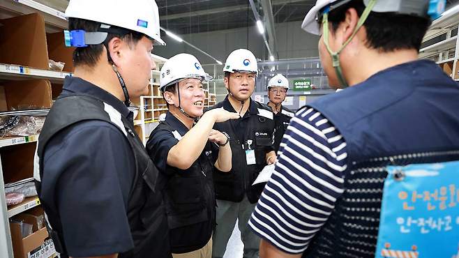 노동장관 쿠팡 물류센터 불시 점검