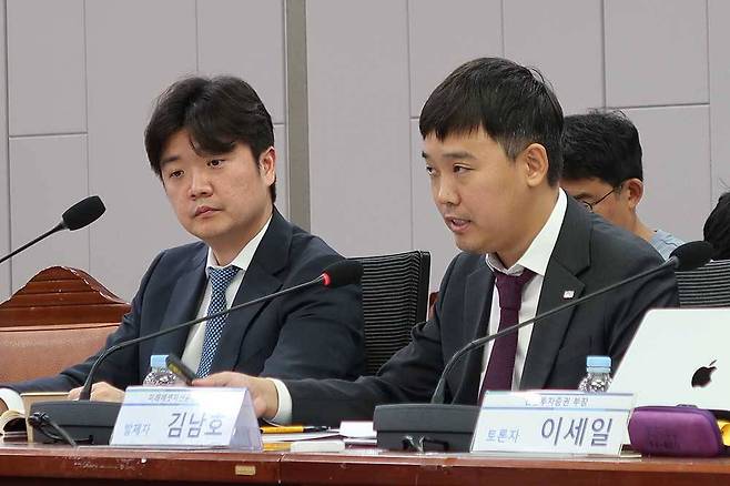 김남호 미래에셋자산운용 본부장(우) / 출처=IT동아