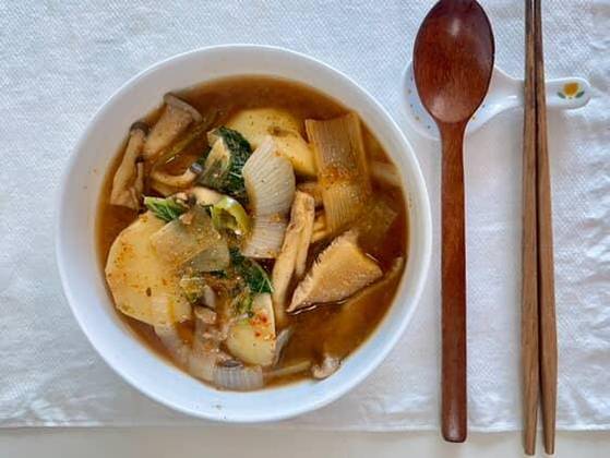 한가람(30)씨가 중복을 맞아 채소 '감자'로만 만든 감자탕. 사진 독자