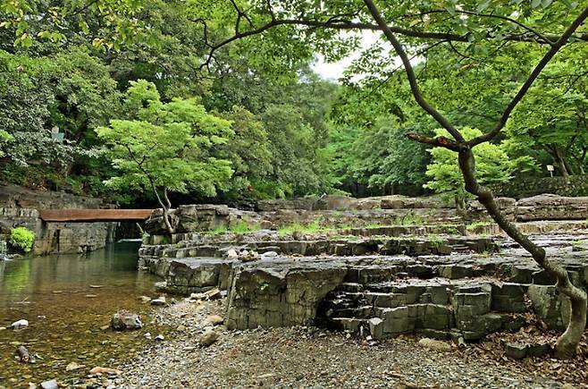 옥산서원 세심대.&nbsp;