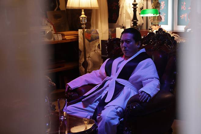 ▲ 영화 '온리 갓 노우즈 에브리띵' 박명훈. 제공|트리플픽쳐스, 백그림