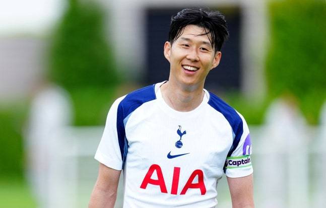 ▲ 한국 축구의 상징, 손흥민의 거취는 단순한 이적 뉴스를 넘어 팬들에게는 감정적 울림을 주는 이야기다. 다음 시즌, 그가 다시 토트넘 유니폼을 입고 런던 구장을 누빈다면 그것만으로도 한국 축구의 '낭만적 서사'는 완성될 것이다. ⓒ 토트넘 홋스퍼